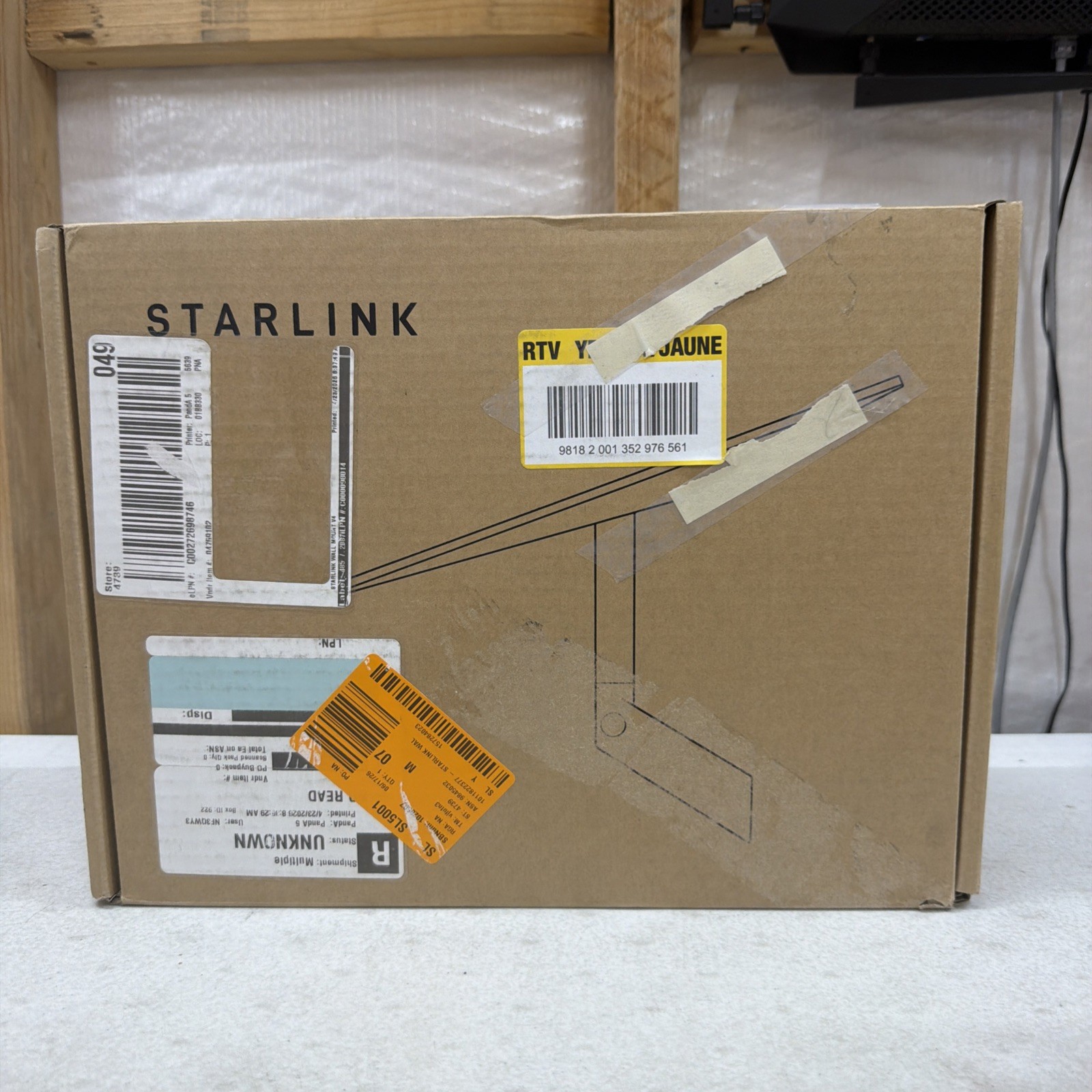 Starlink Standard Wall Mount (04759102-503) - Open Box