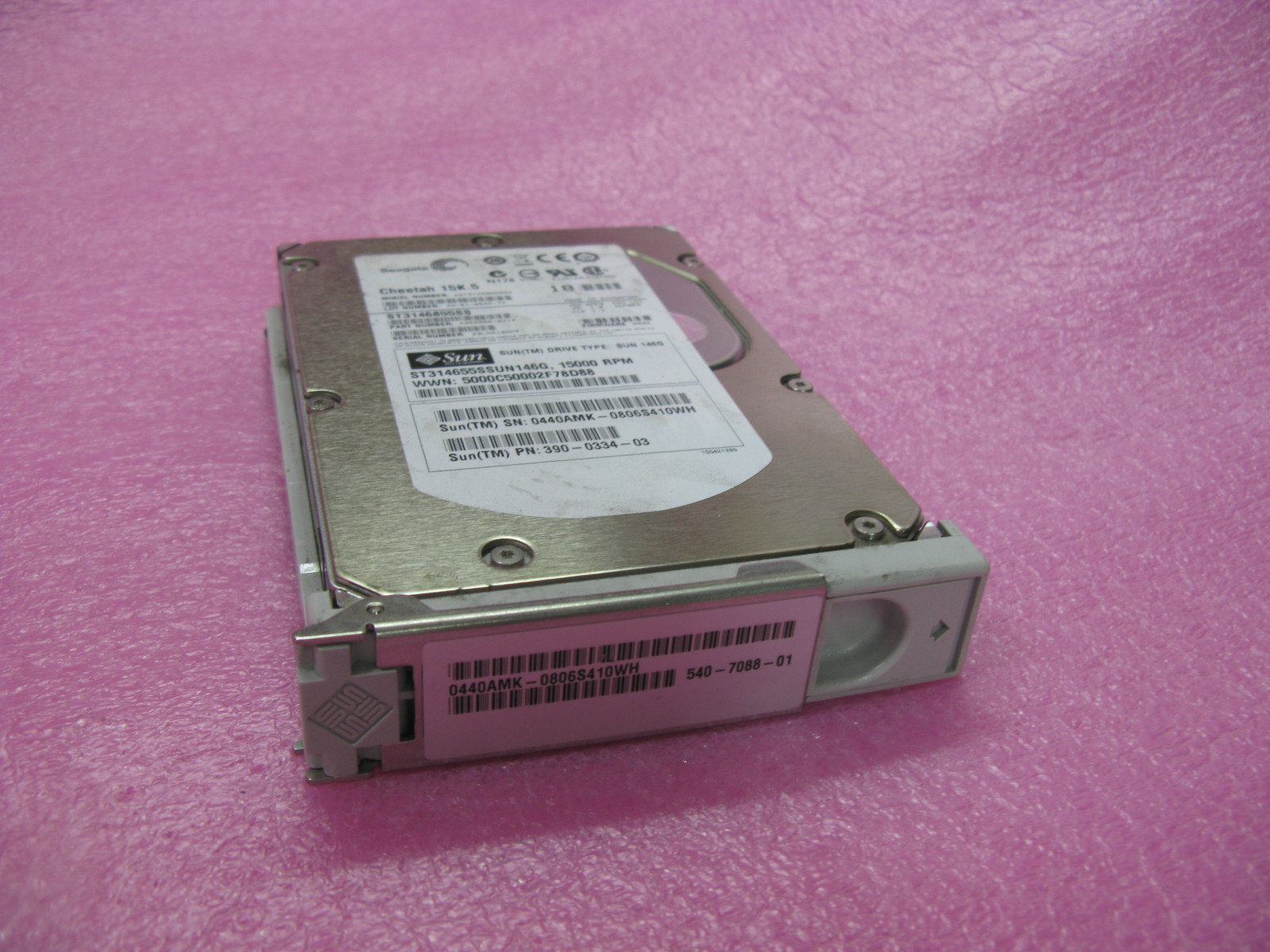Sun 390-0334 540-7088 146GB SAS HDD 3.5" 15K RPM Seagate ST3146855SS - S3604