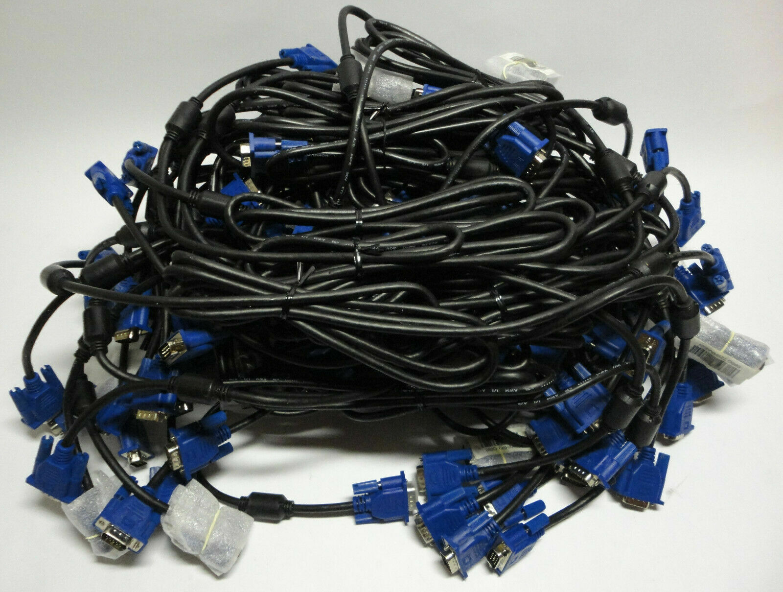 Lot of 100 Male VGA to Male VGA 6FT Cables 15 Pin