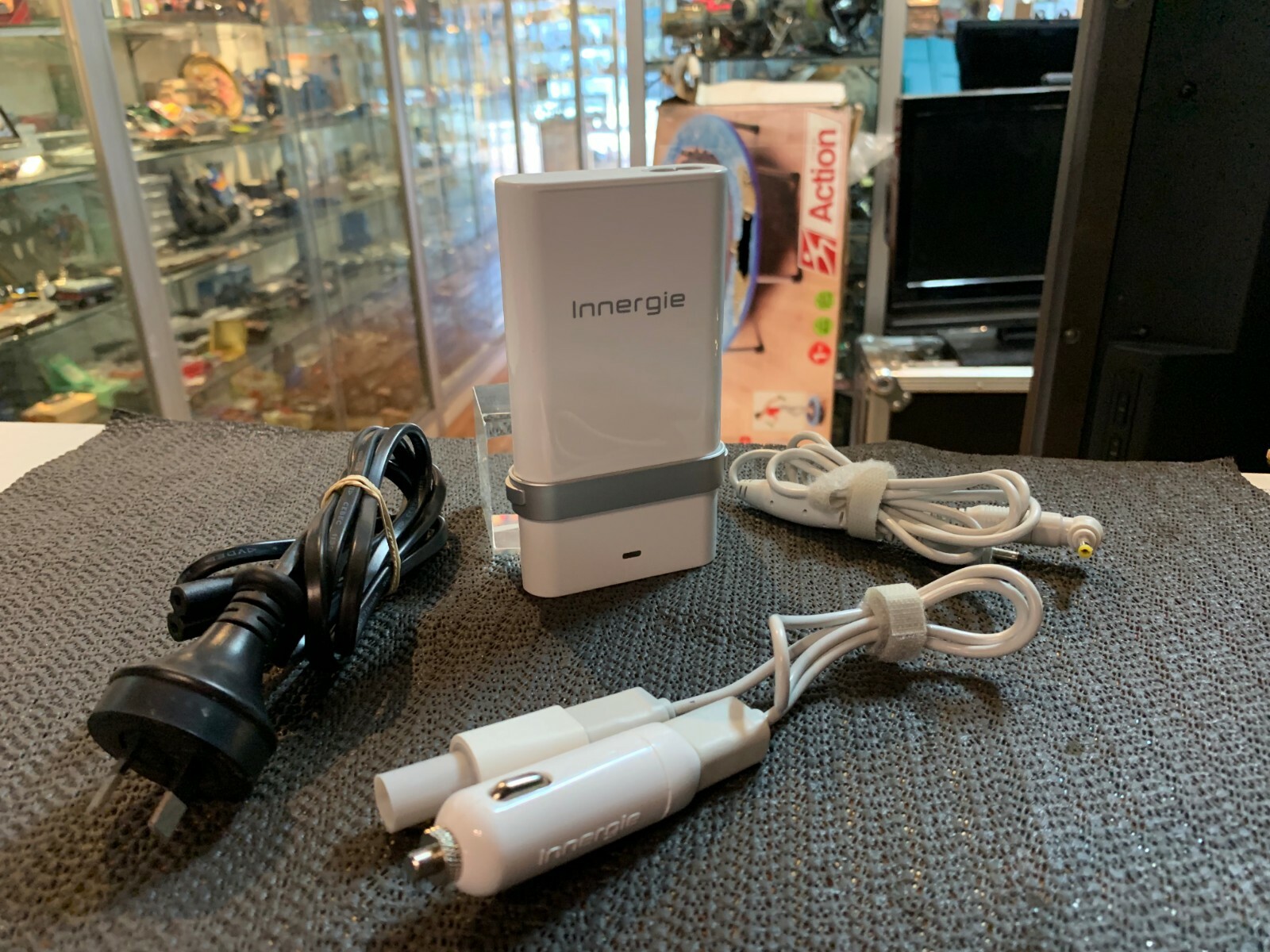INNERGIE (mCUBE PRO) UNIVERSAL POWER ADAPTOR - AUSSIE STOCK 