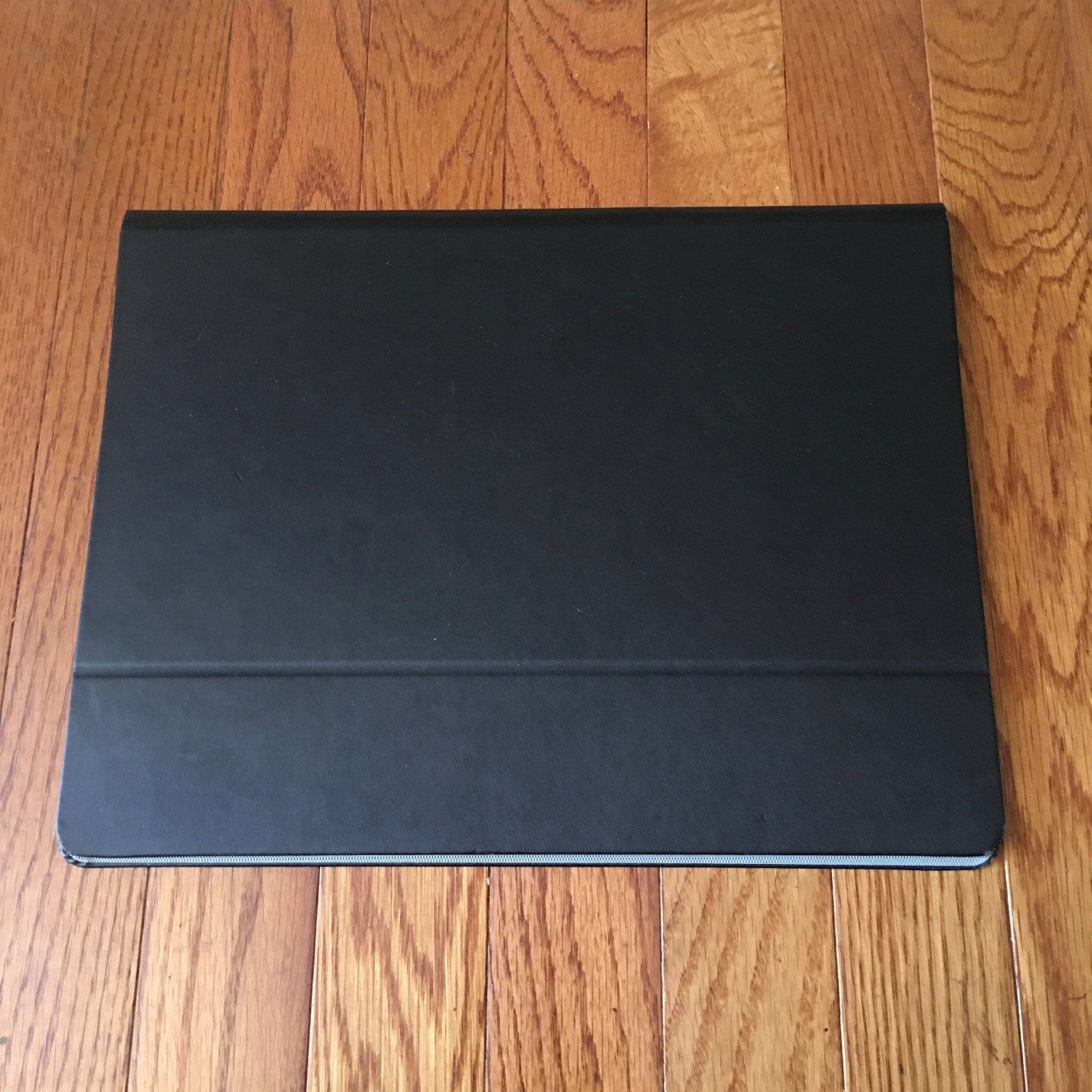 Medge EDGE Black iPad Pro Folio Case Magnetic Stand Cover 12.5"L x9.5"W