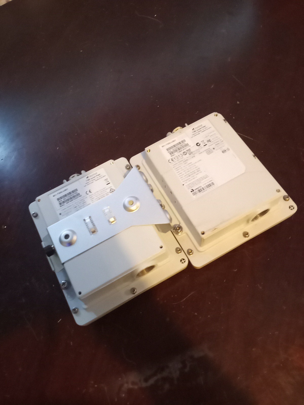 Lot Of 2 Ruckus Wireless Zoneflex T300 Outdoor Access Points Untested Units Only
