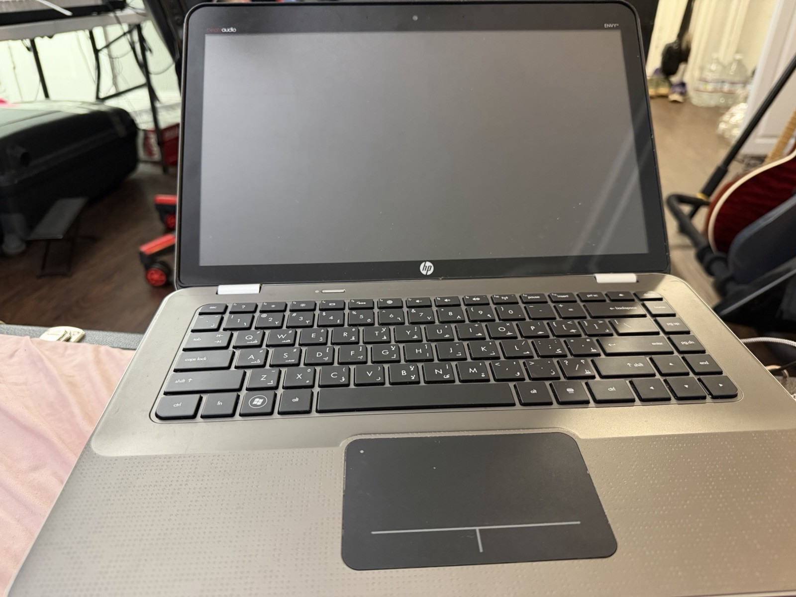 HP Envy 14 Laptop Intel Core i7-720QM 8GB RAM 640GB HDD Windows 7+charger