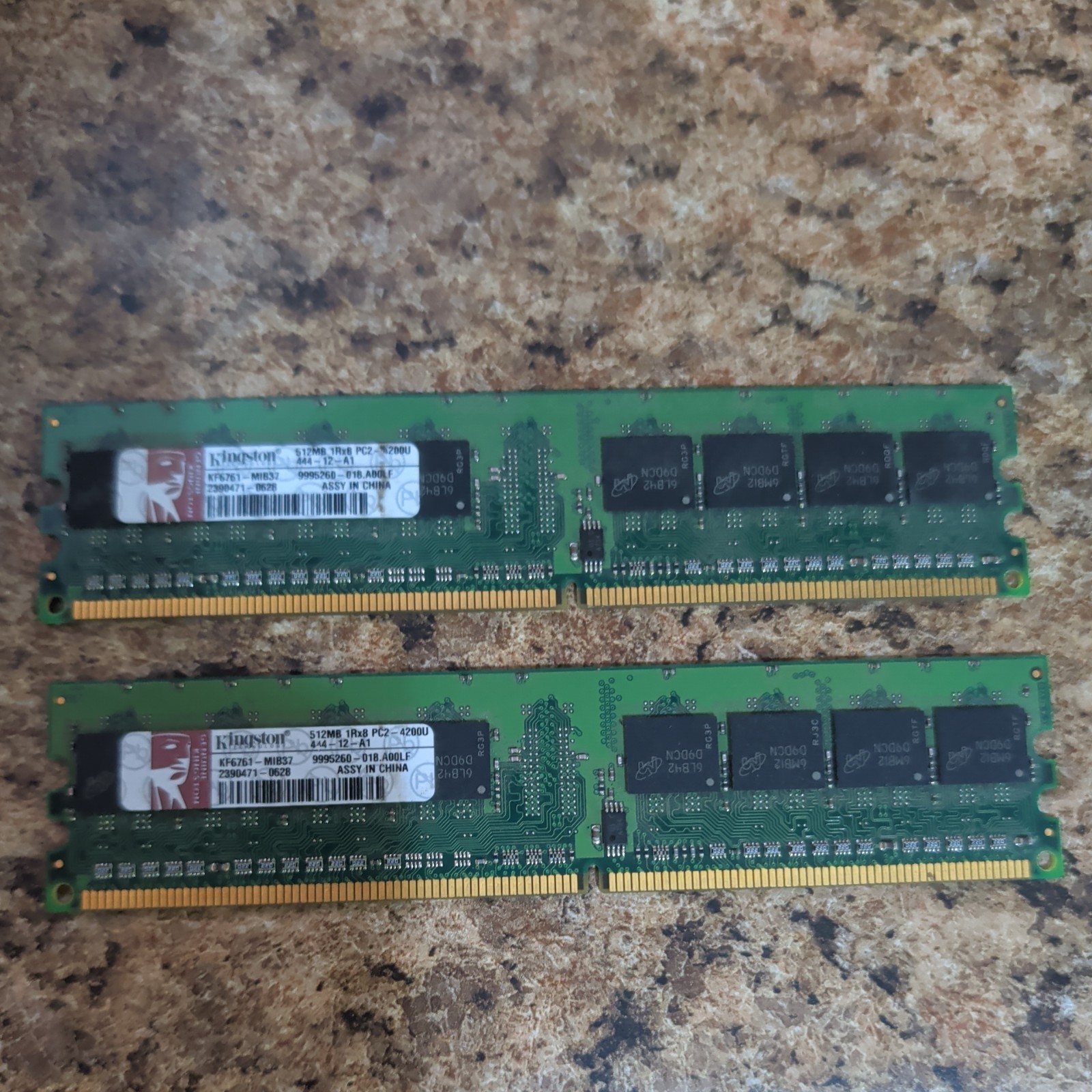 1GB (512mb x 2) Kingston Technology KF6761-MIB37 DDR2-533MHz PC2-4200 non-ECC