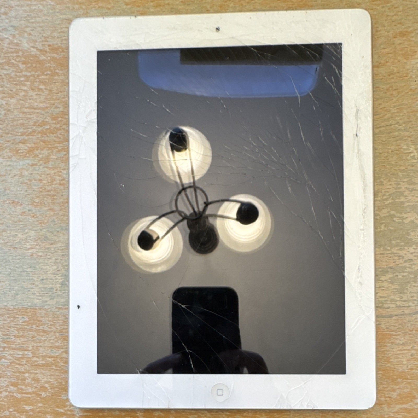Apple iPad 2 Lot of 2 Tablets 16GB Silver 9.7in Wi-Fi Bluetooth IPS LCD