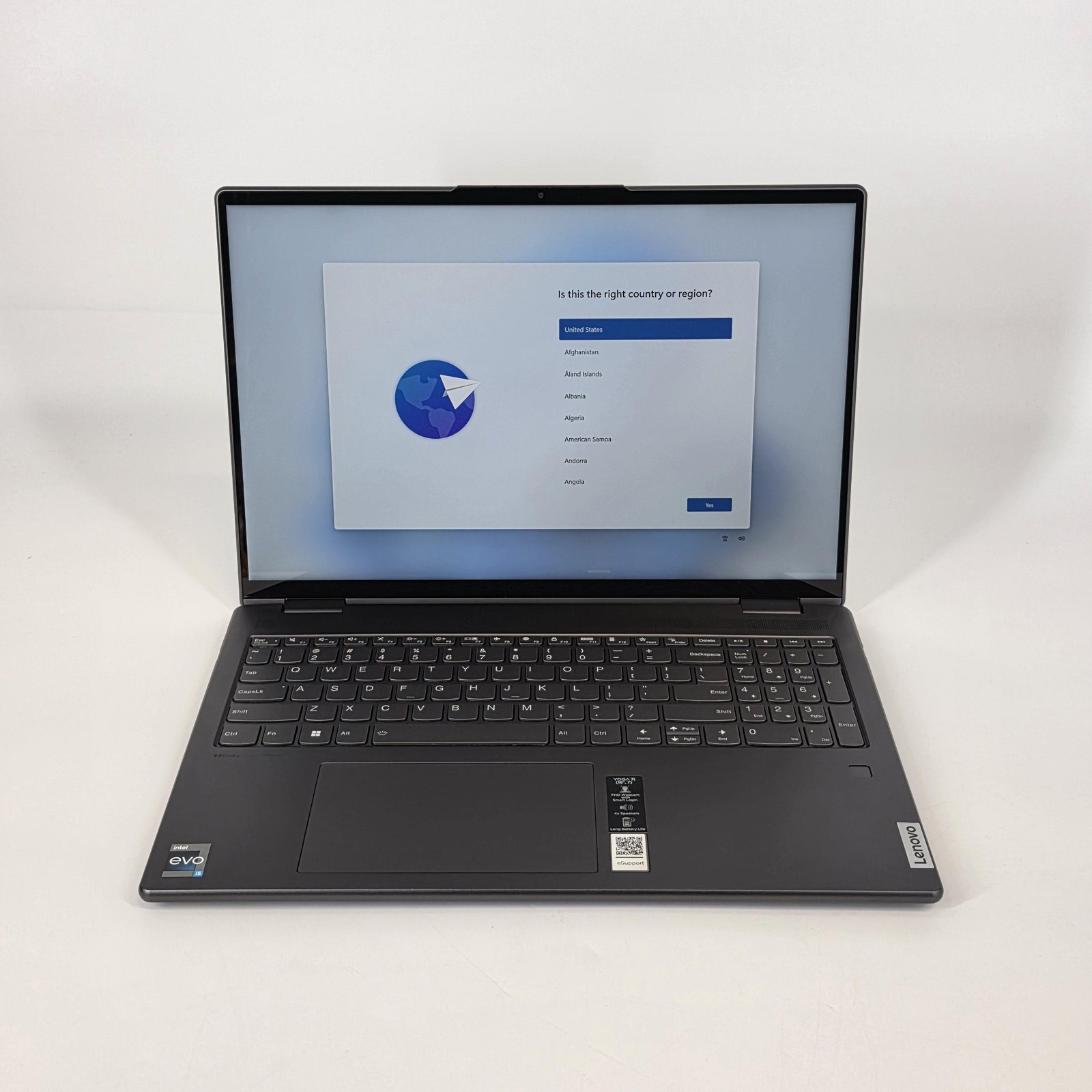 Lenovo Yoga 7i 16 Gray QHD+ TOUCH 1.7 GHz i5-1240P 8GB RAM 256GB SSD Good