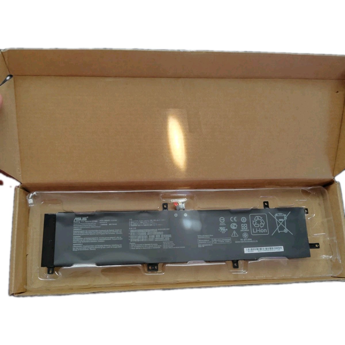 Original C31N1834 batetry For ASUS ProArt StudioBook Pro 17 W700G W700G3T H700GV