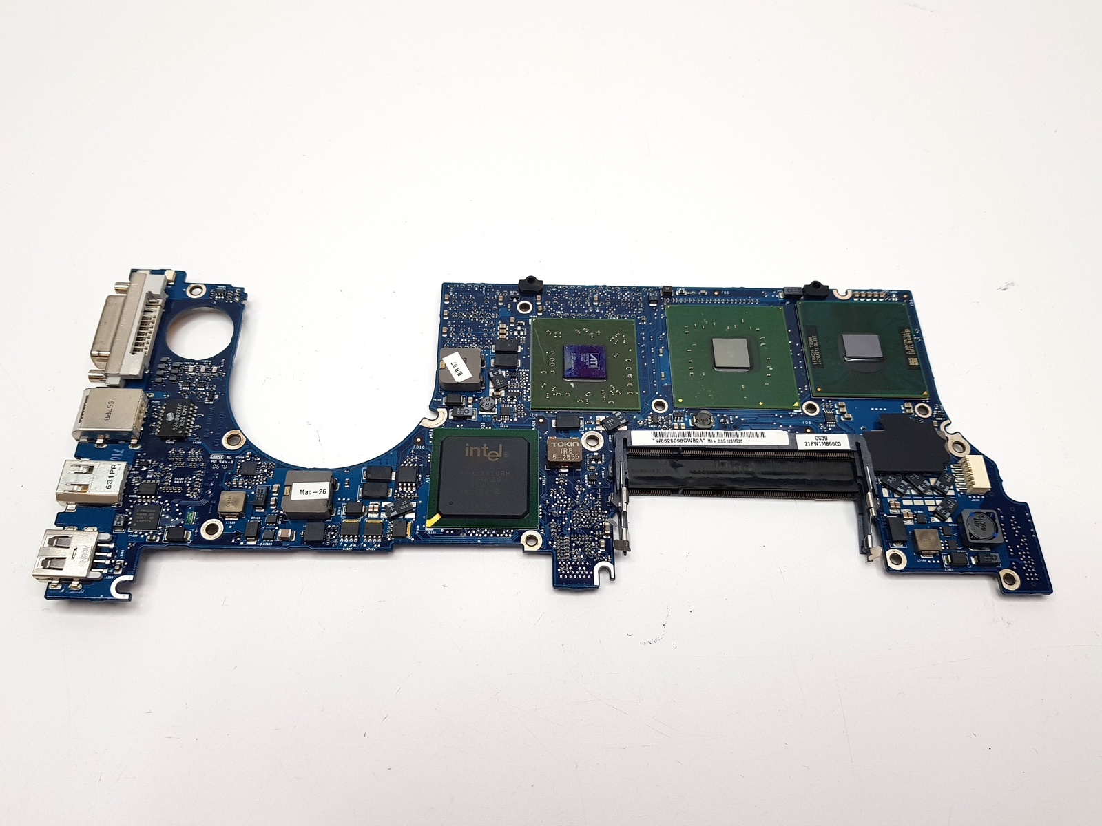 Apple Macbook Pro A1150 Mid 2006 T2500 2.00GHz Logic Board 820-1881-A