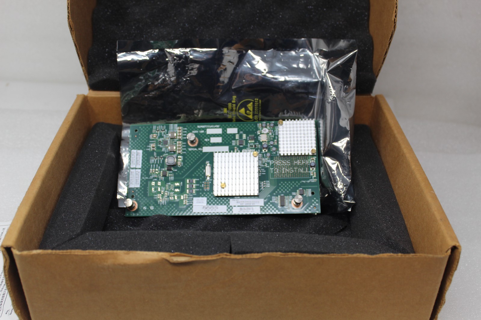 NEW N20-AB0002 Cisco UCS NIC M51KR-B Broadcom BCM57711 Network Adapter