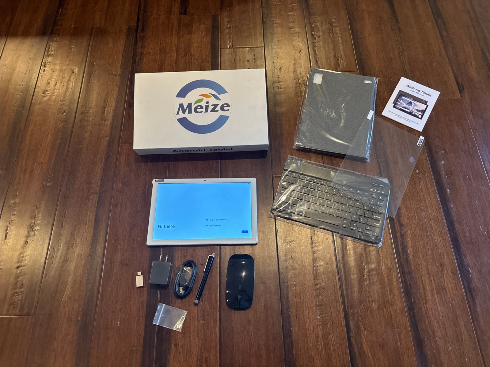 Meize Tablet Set D115 10.1" Screen 128GB- White w/ Case Keyboard & Mouse Bundle