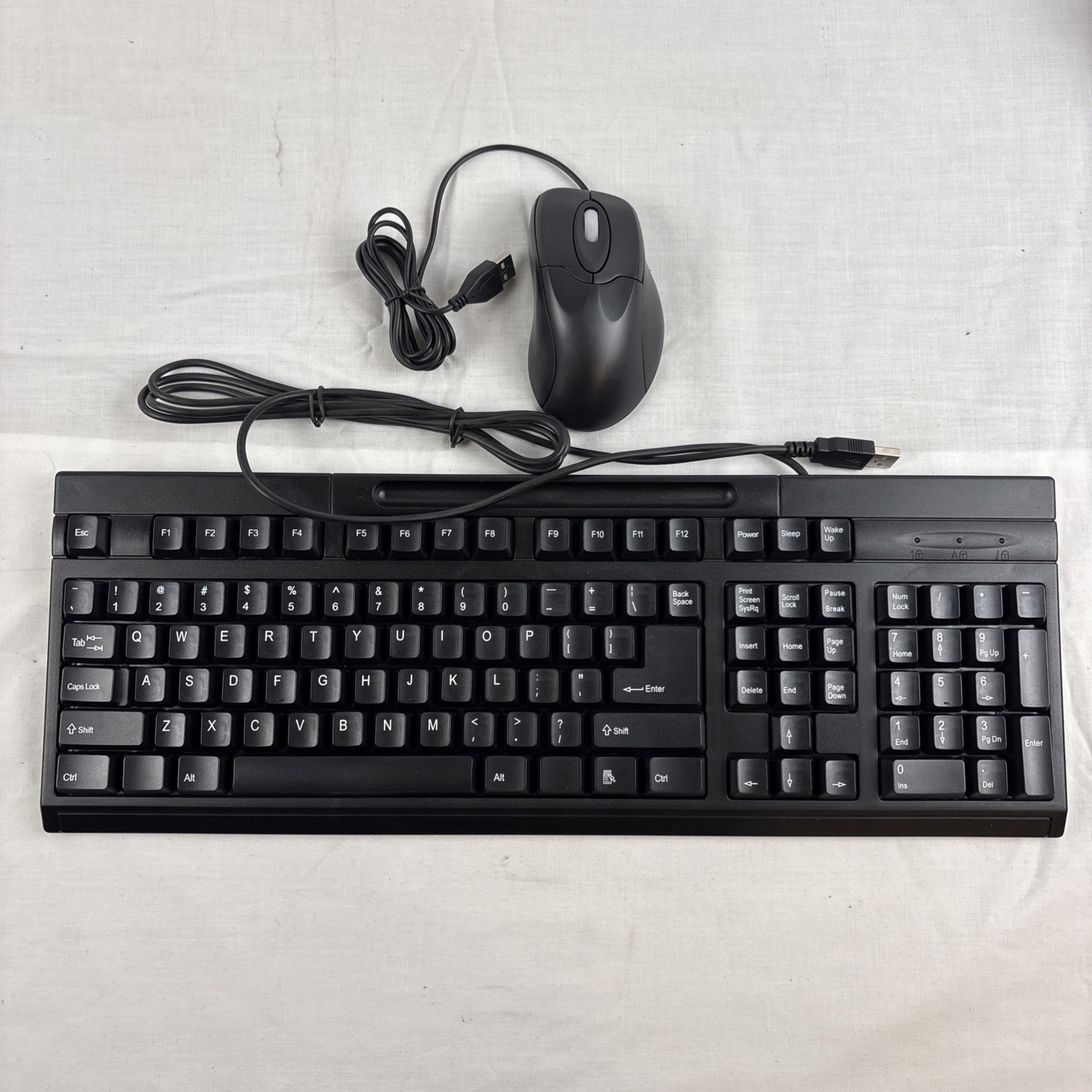 KB-US819EB - 107-key USB Keyboard Black With USB 3D Optical Mouse NEW In Box