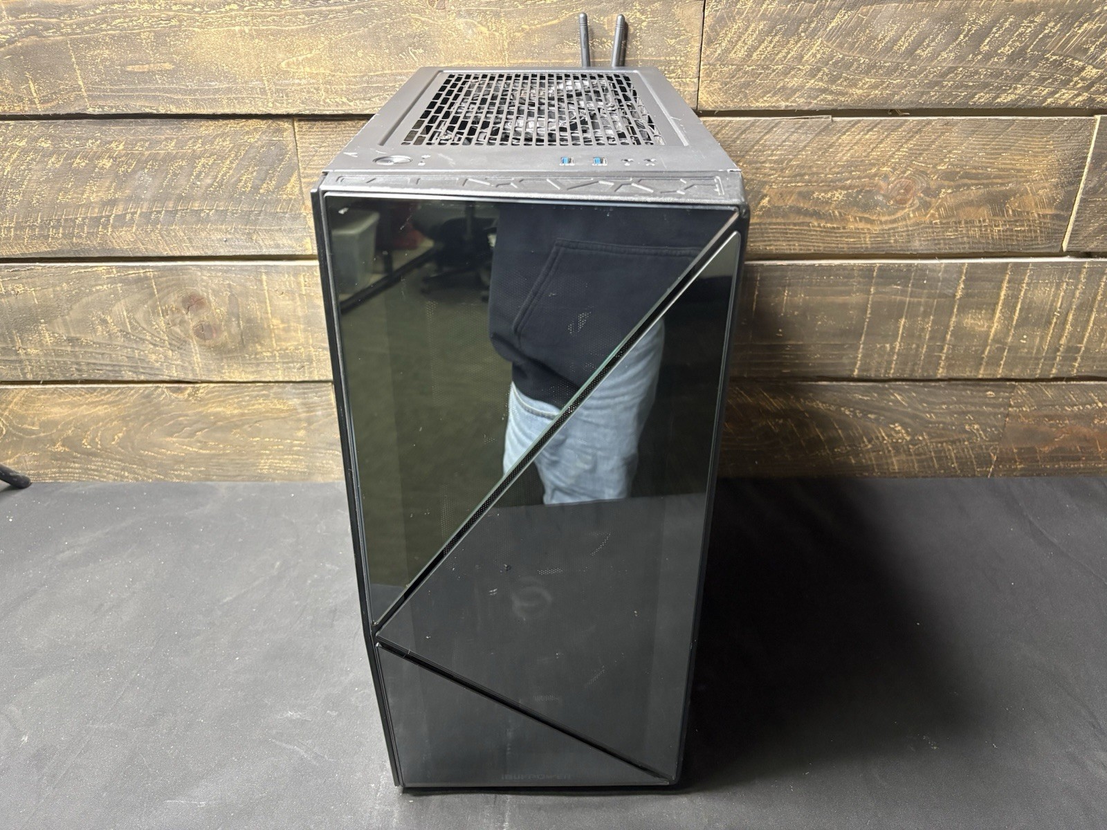 iBuyPower Custom PC Intel i7-9700K 16GB DDR4 Ram 1TB HDD & 256 SSD EVGA GTX 1060