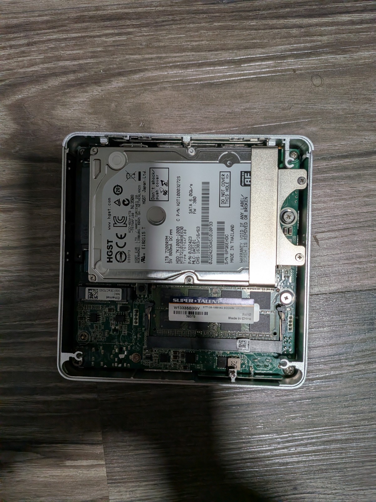 Datto Alto Mini PC NUC 8GB RAM 1TB HDD LT150 ZBOXNANO-AD12-1000