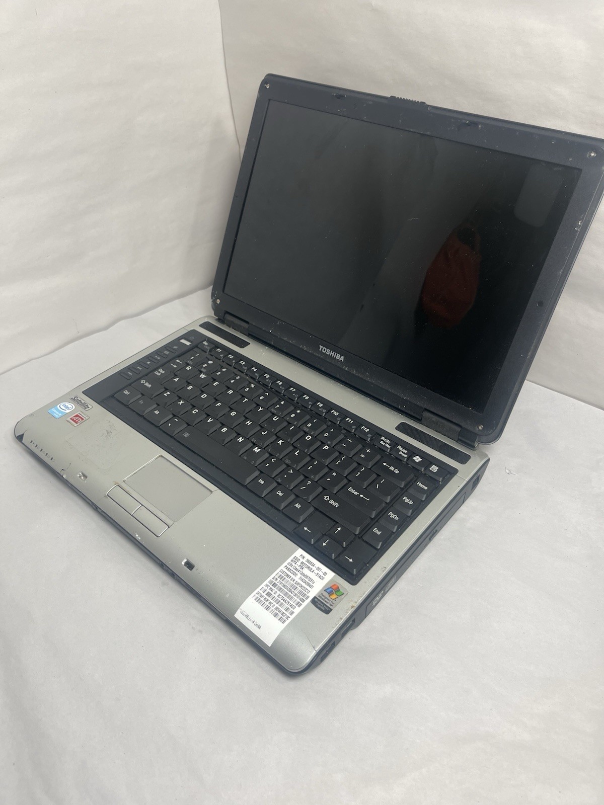 Toshiba Satellite A105-S4004 15.4" Intel Duo T2300 1.66GHz 1GB RAM 80GB HDD Win7