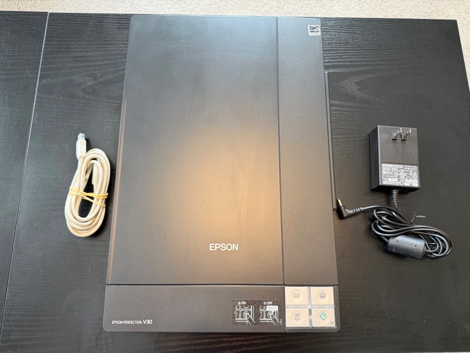 Epson Perfection V30 Color Flatbed Photo Scanner w/ Power & USB Cords FAST SHIP