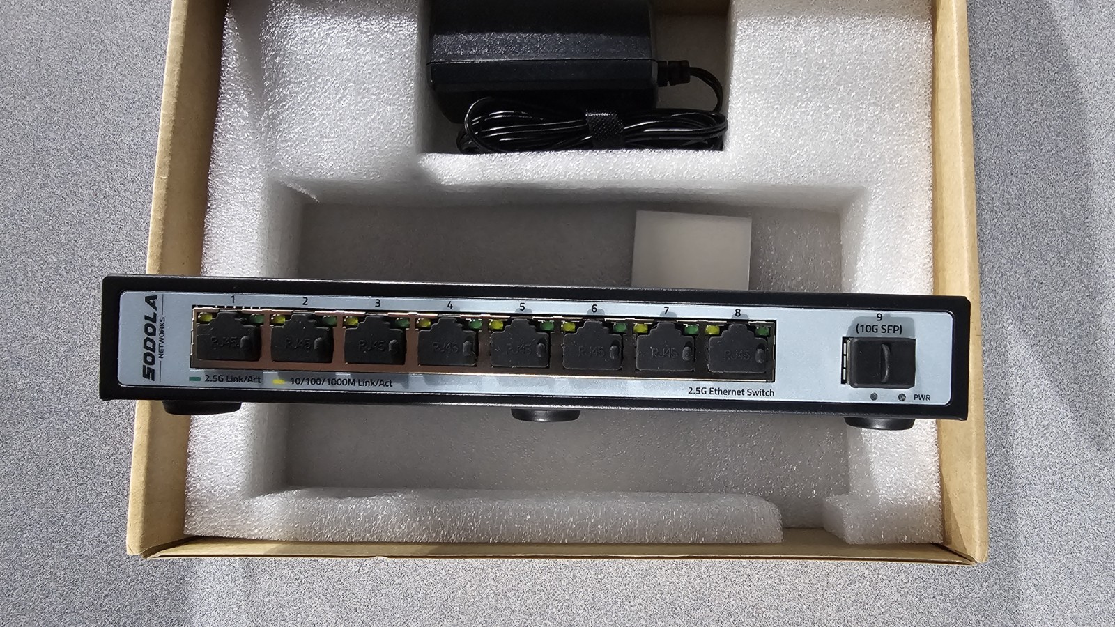 SODOLA 9-Port 2.5Gb Switch Unmanaged,8 x 2.5GBASE-T Ports,1X10G SFP+
