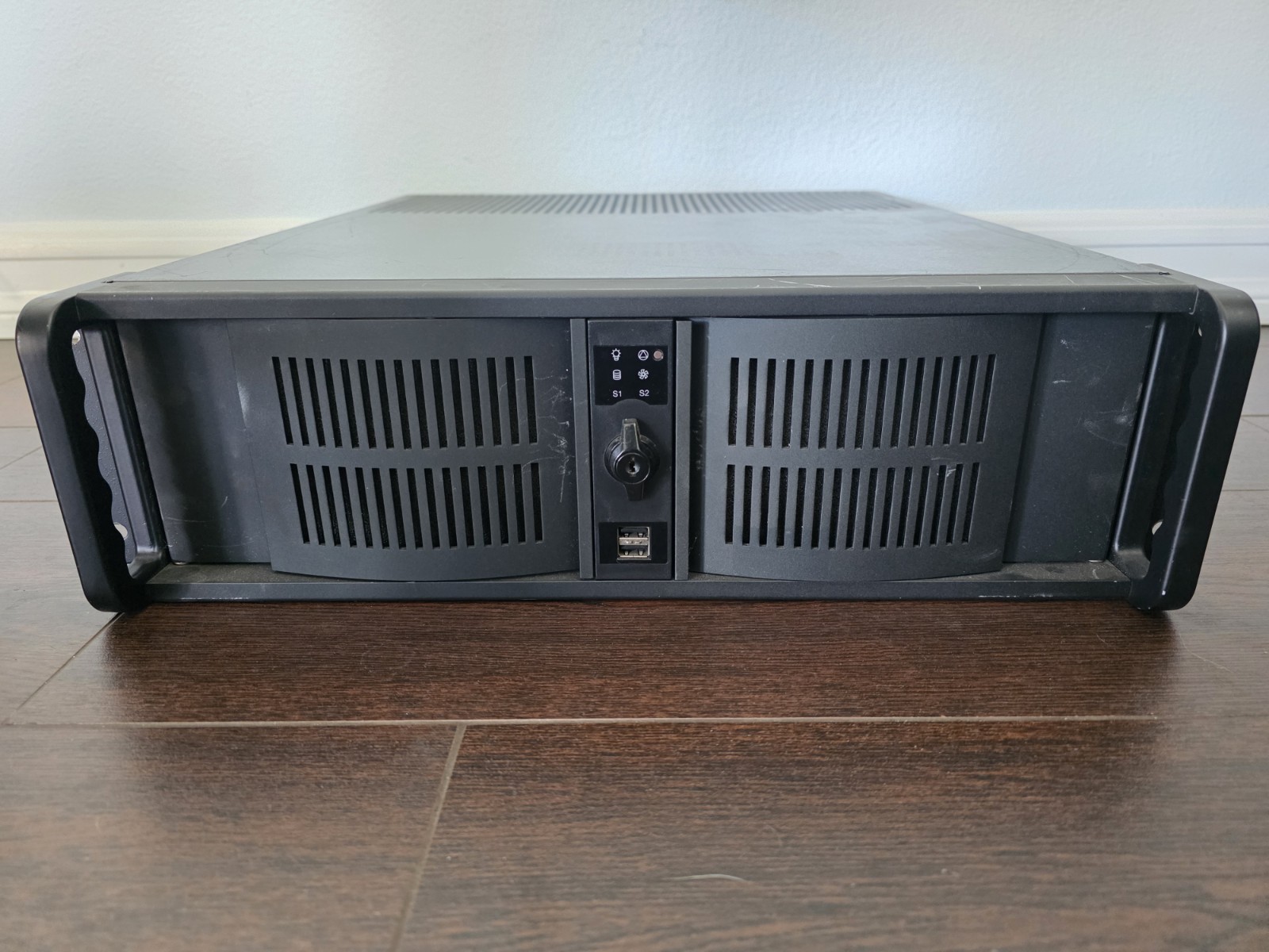iStarUSA D-Storm D-300 3U Black Alum/Steel Rackmount Computer Chassis D300 #1