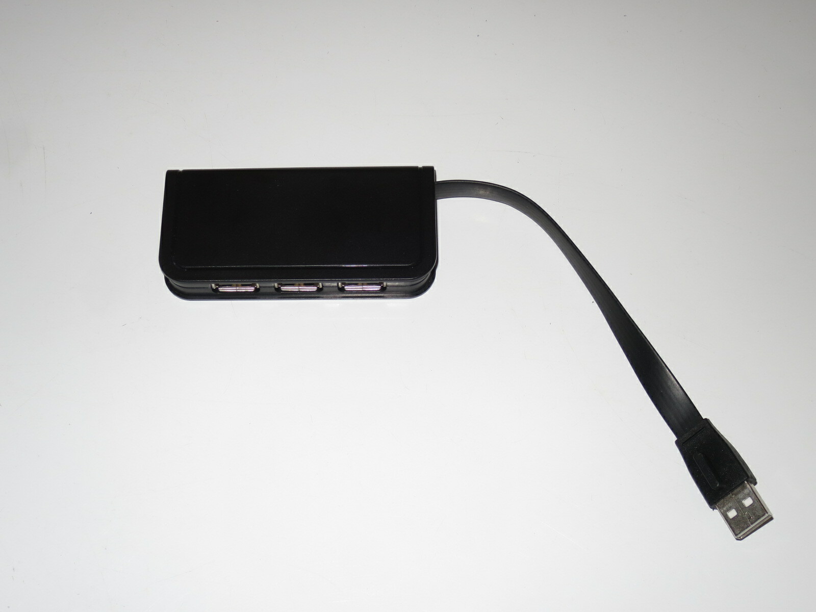Onn 4-Port USB Portable Adapter Hub Compact Portable Design Speed 2.0