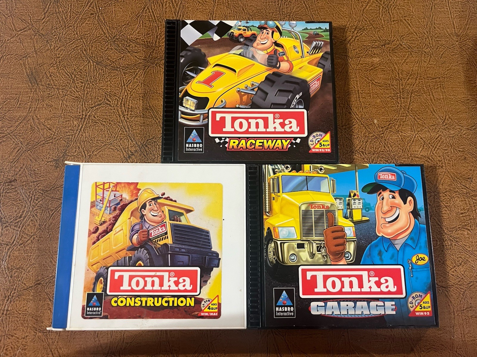 Hasbro Interactive Tonka Construction Raceway Garage CD-ROM Educational