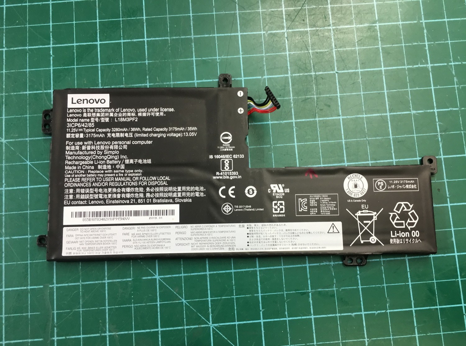 Genuine Lenovo IdeaPad L340-15IWL Battery 3280mAh 36Wh 11.25V L18M3PF2