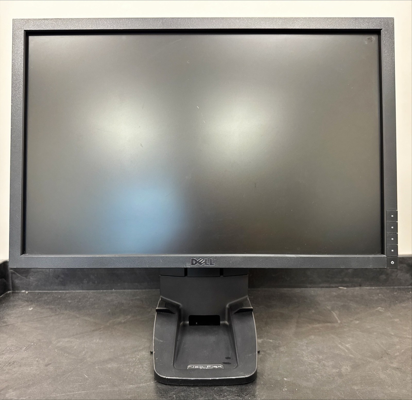 Dell P2210 22" 1680x1050 Monitor