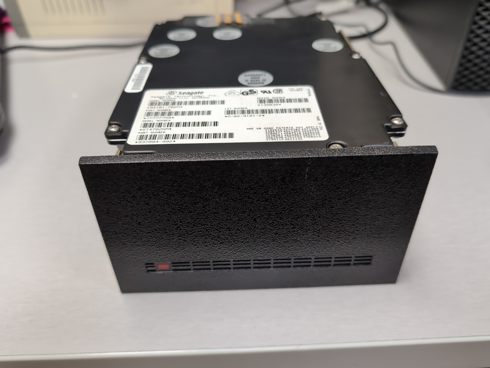 VINTAGE SEAGATE ST4702NM 94181-702M 50PIN SCSI HD W/ Pinnacle Micro REO-650 
