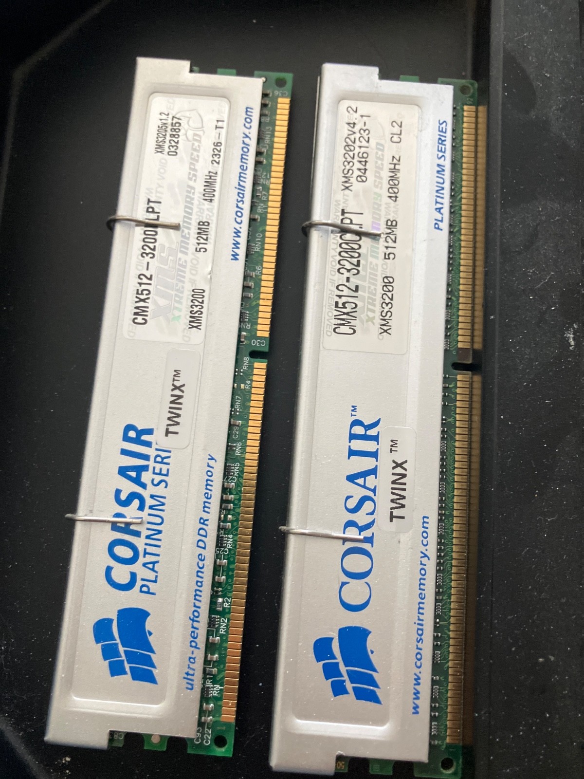 2gb 4x512MB PC-3200 DDR-400 CORSAIR CMX512-3200C2PT XMS3200 PLATINUM Memory Kit