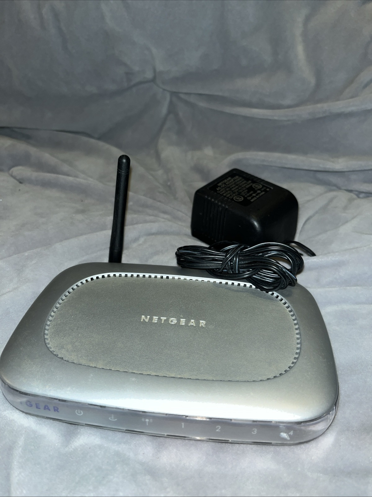 Netgear MR814 11 Mbps 4-Port 10/100 Wireless B Router (MR814V2)