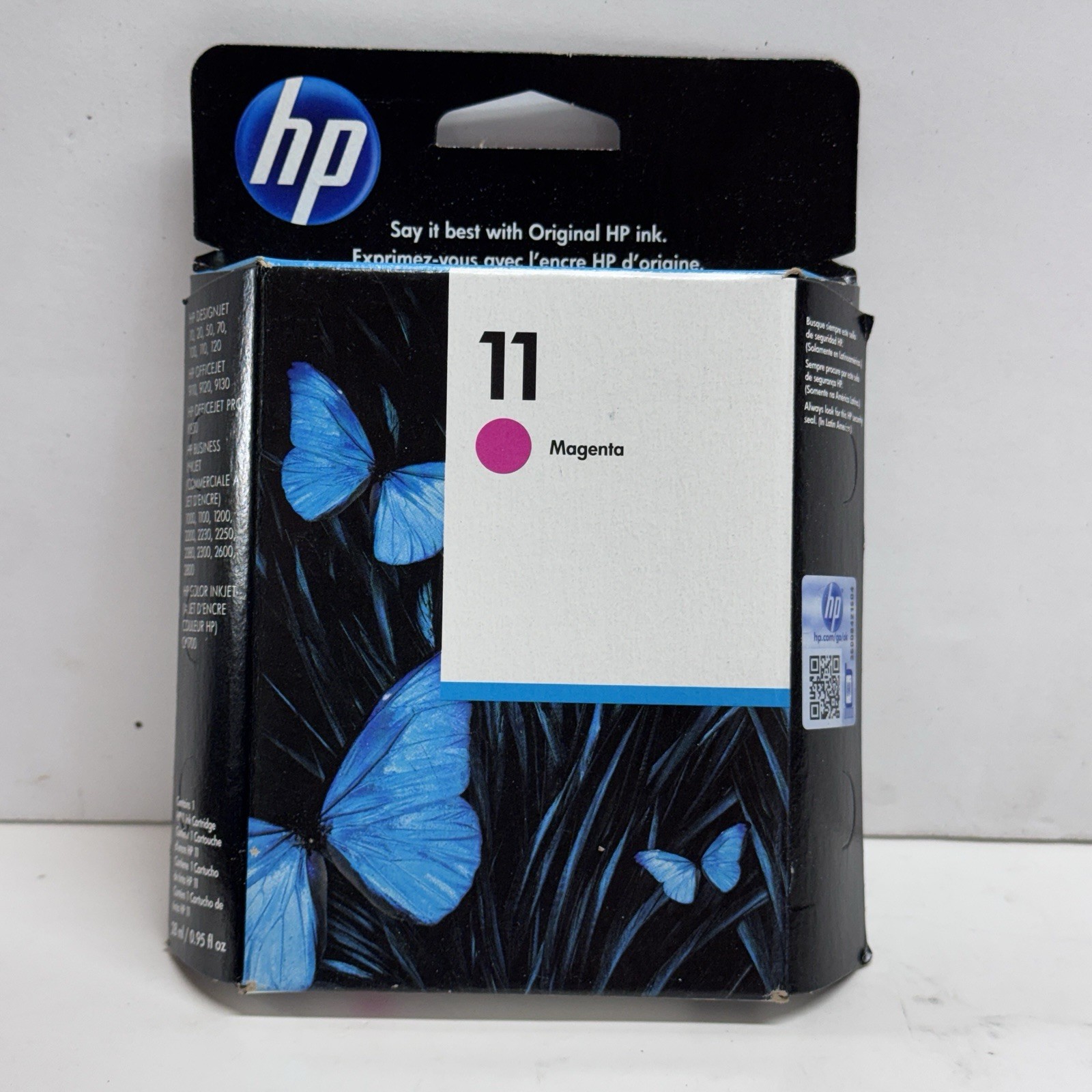New Genuine HP 11 Magenta Ink Cartridge C4837A Dates are 12/2012 to 5/2016