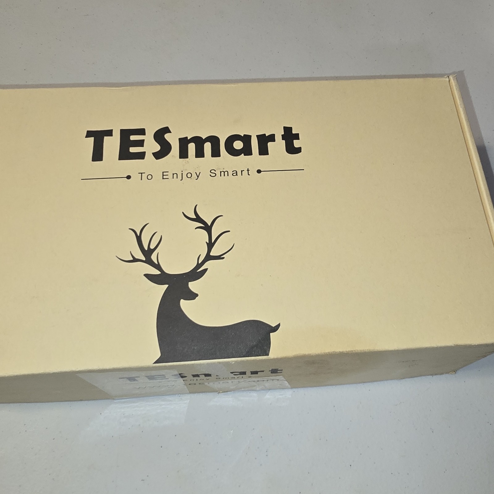 TESmart 4x1 DP KVM Switch | 4K@60Hz Ultra HD | Mechanical & Multimedia Keyboards