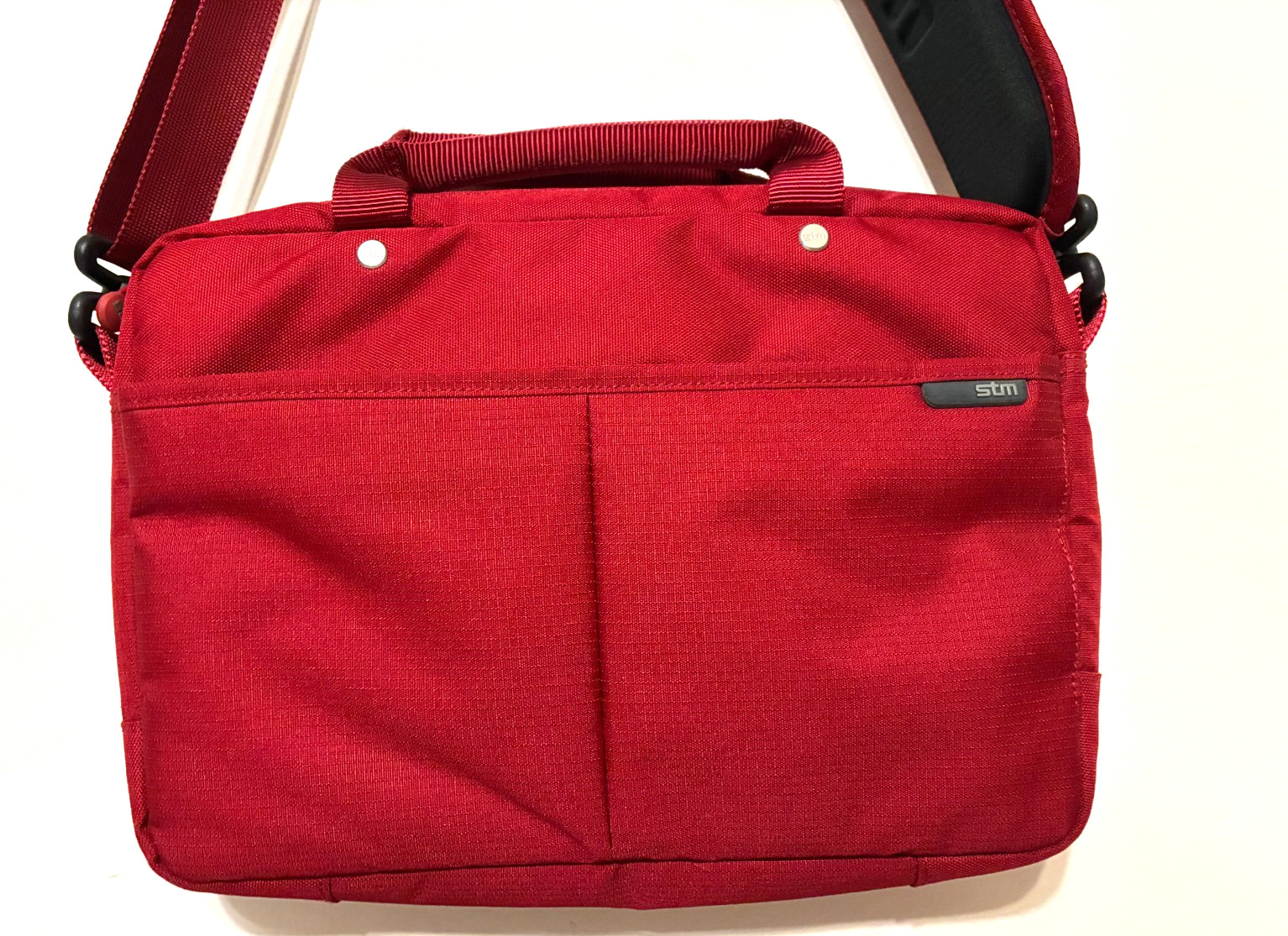 STM Laptop or Tablet Messenger Commuter School Work Bag Soft Lined Padded Red