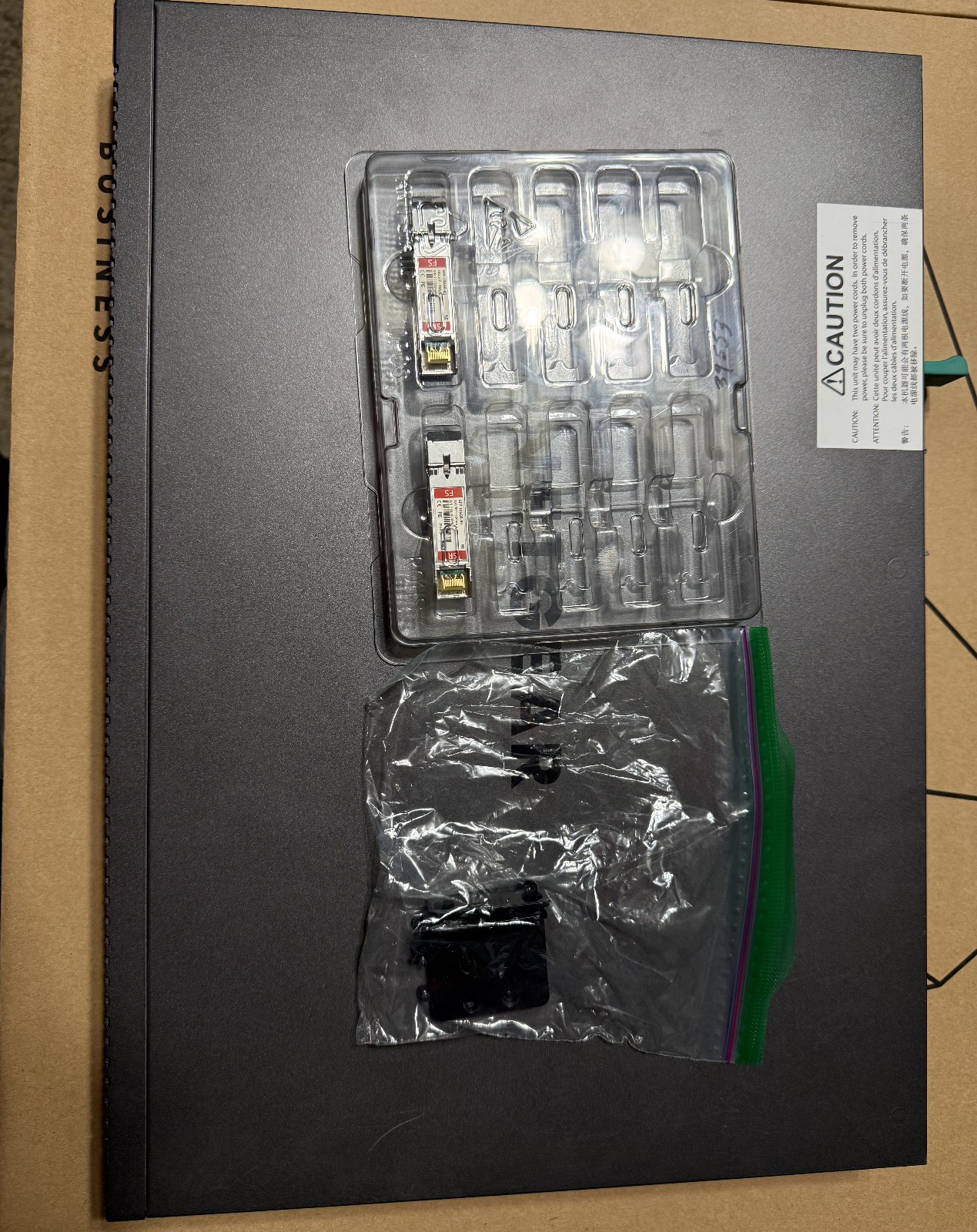 NETGEAR (GSM4328PA100NES) 28 Port Rack - Mountable Switch w/2 10G SFP+ Modules
