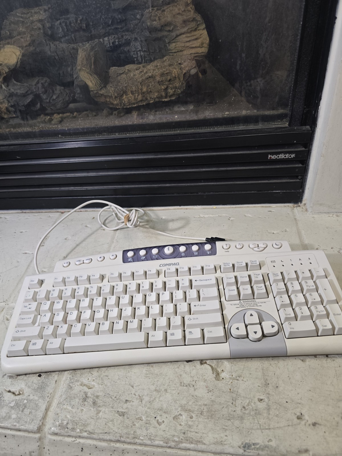 Vintage Compaq USB Multimedia Keyboard White Model No KU-9978
