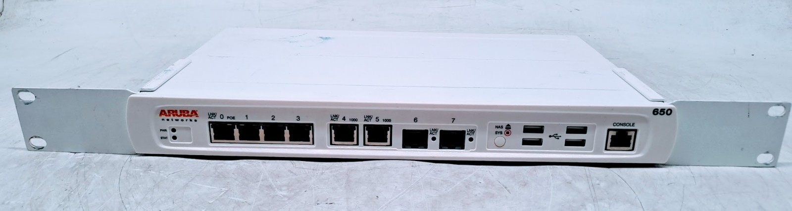 Aruba 650 Series Mobility Controller 650-US w/ Rack Mount Ears