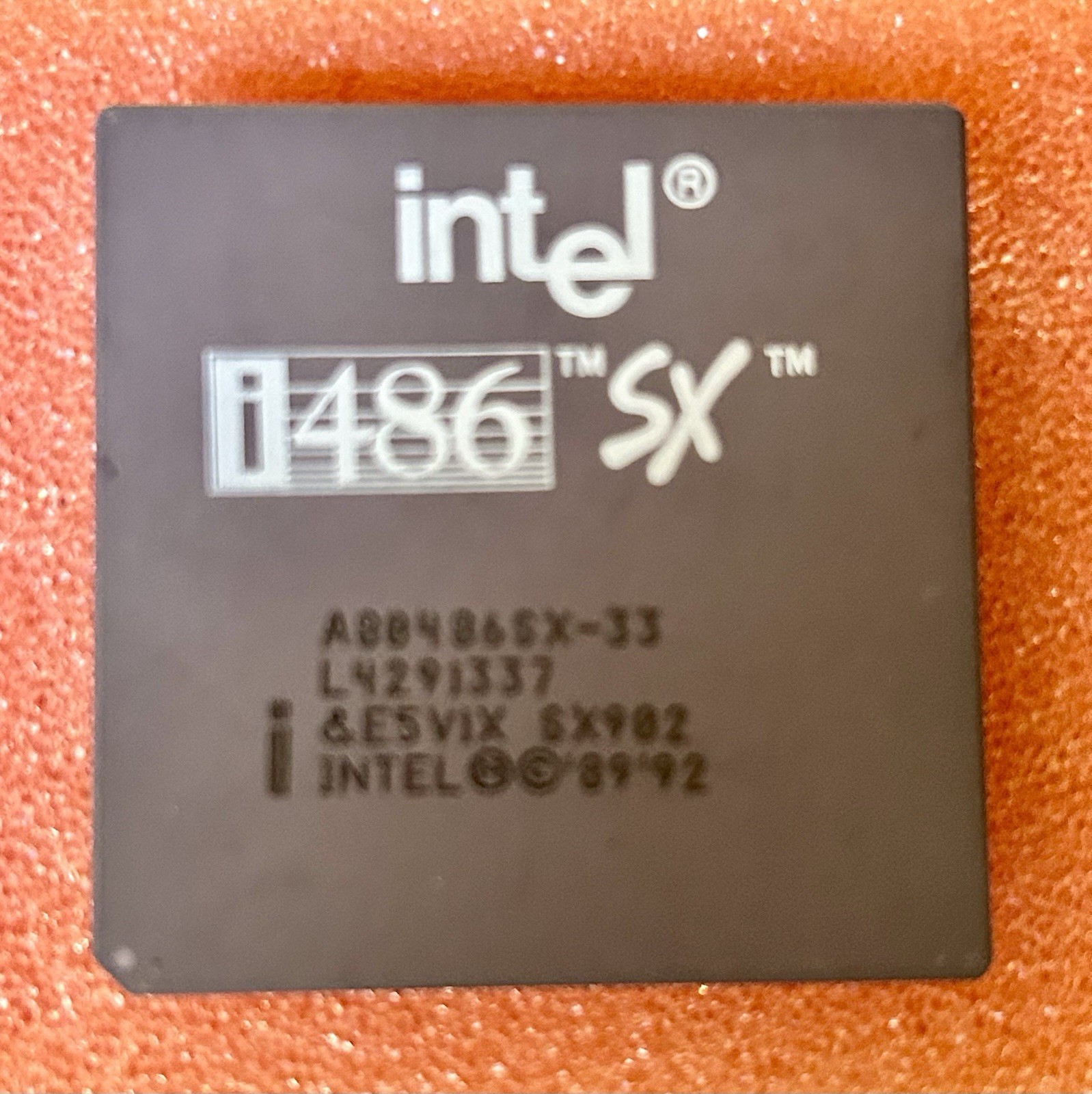 Intel i486 SX-33 A80486SX-33 SX902 Socket 3 Ceramic Gold Vintage (New Rare)
