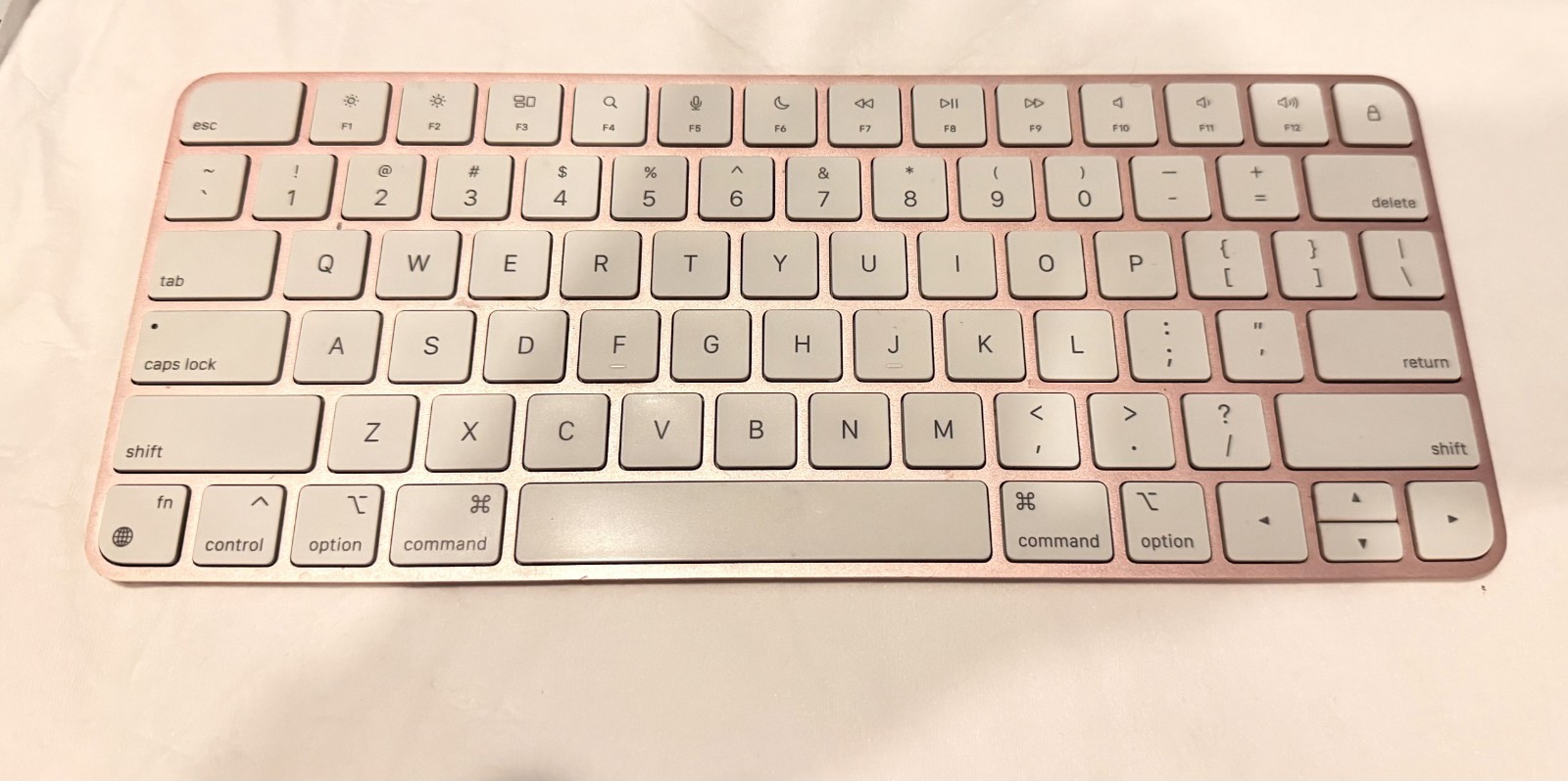 Apple Magic Keyboard Wireless English QWERTY (Standard) Pink/White