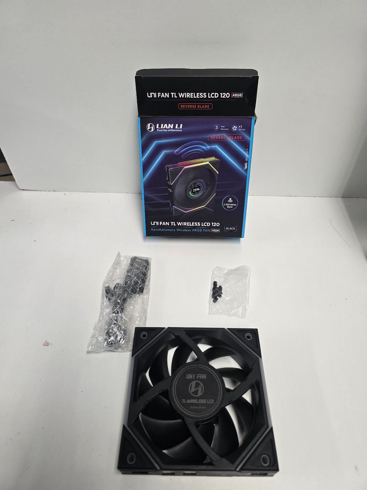 Lian Li Uni Fan TL Wireless LCD 120 Reverse Blade BLACK - COMPLETE - READ