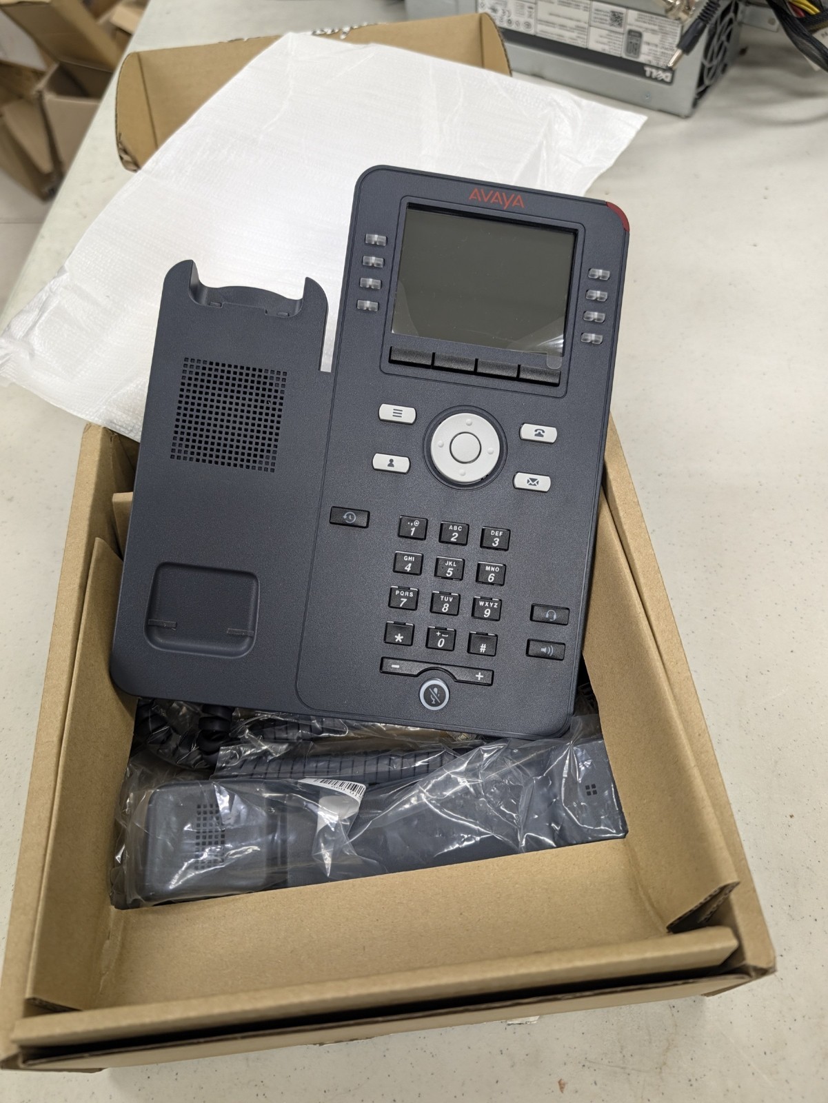Avaya J169 IP Phone 700513634 Universal SIP (Not 3PCC) Aura / IP Office New