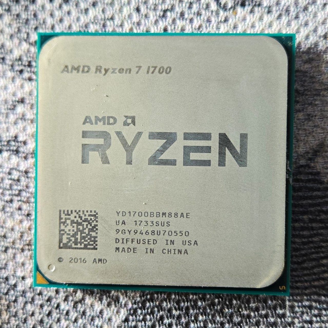 AMD Ryzen 7 1700 8-Core 3.0GHz Socket AM4 CPU Processor YD1700BBM88AE