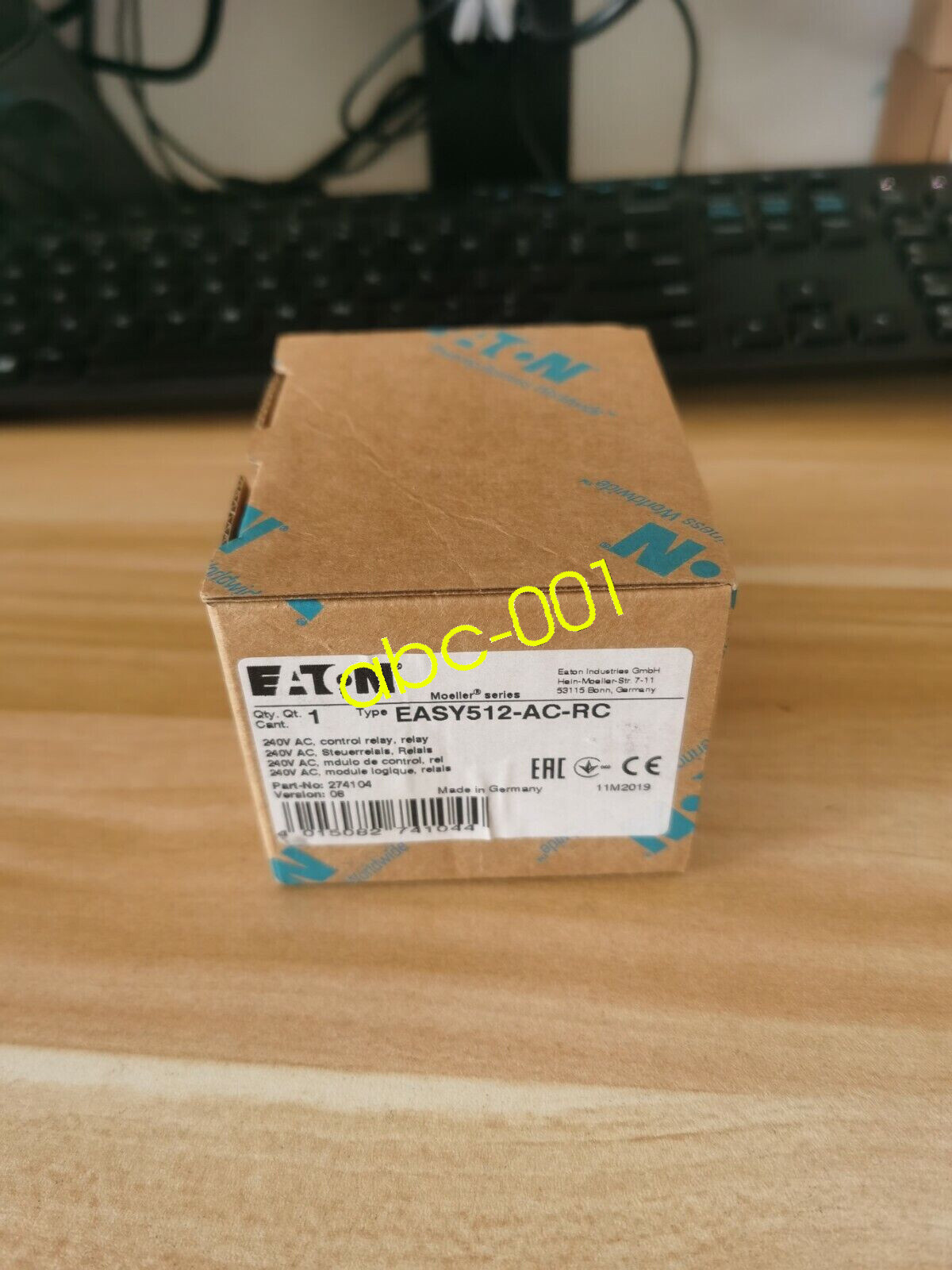 1PCS New Eaton Moeller  EASY512-AC-RC  240VAC Control Relay In Box Brand