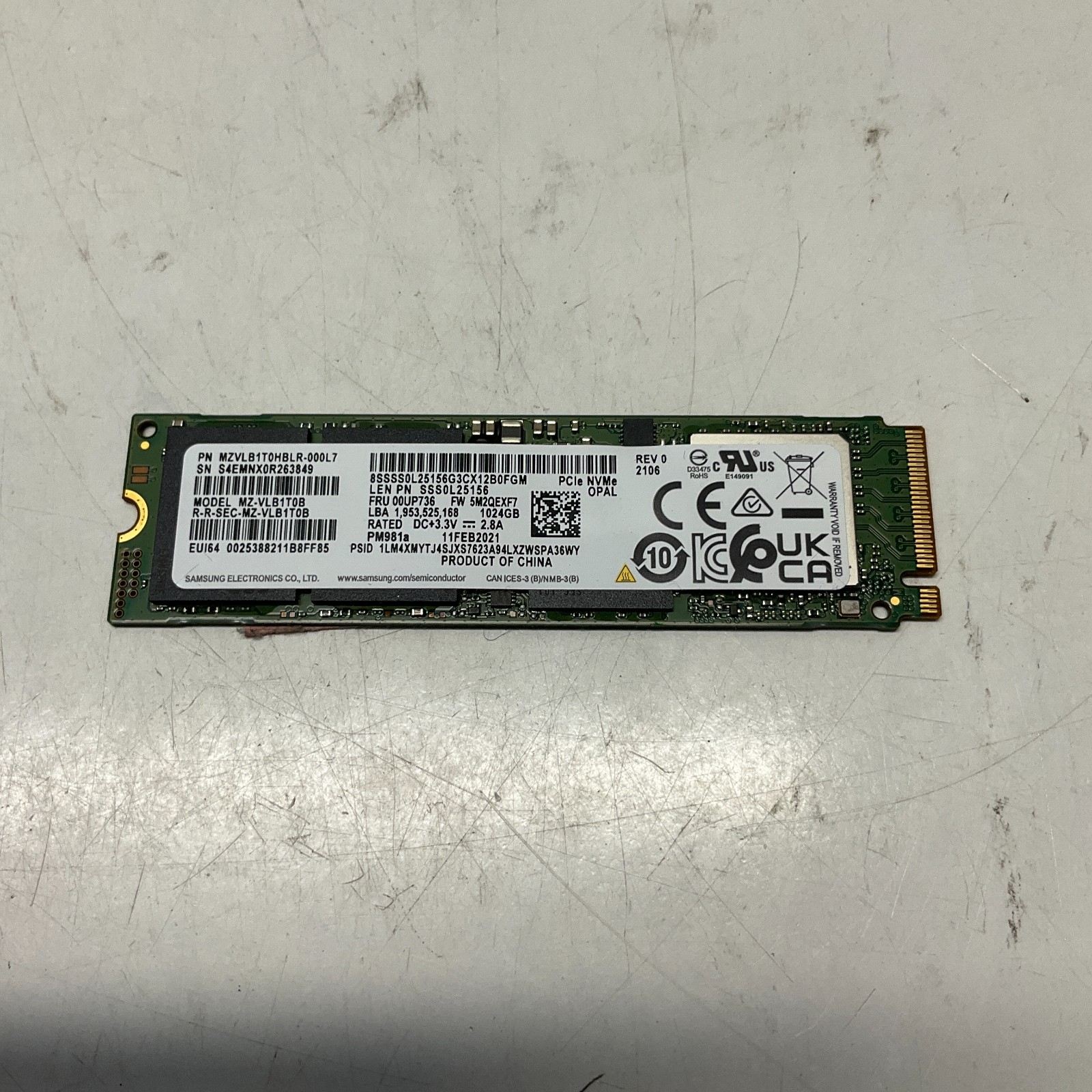 Samsung 1TB PM981a M.2 2280 NVMe Solid State Drive MZ-VLB1T0B MZVLB1T0HBLR-000H1