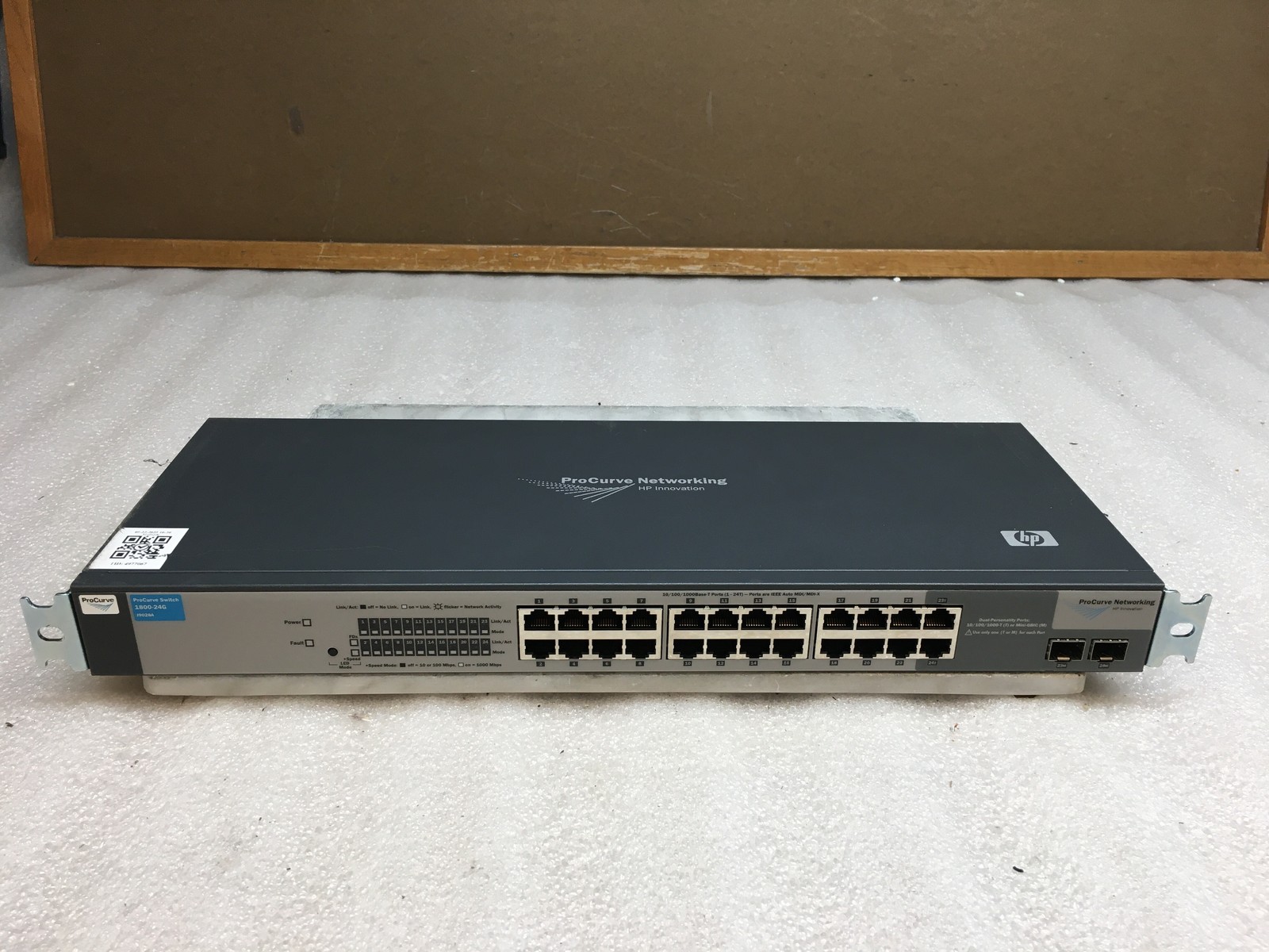 HP ProCurve J9028A 1800-24G Dual-Personality Ports Managed Ethernet Switch