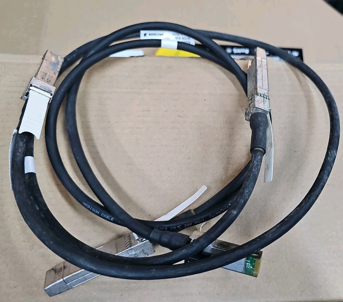 2x Ericsson RPM77701/01000 R1A Signal Cable - New