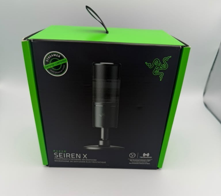 Razer Seiren X Compact Condenser Streaming Microphone USB Brand New Sealed