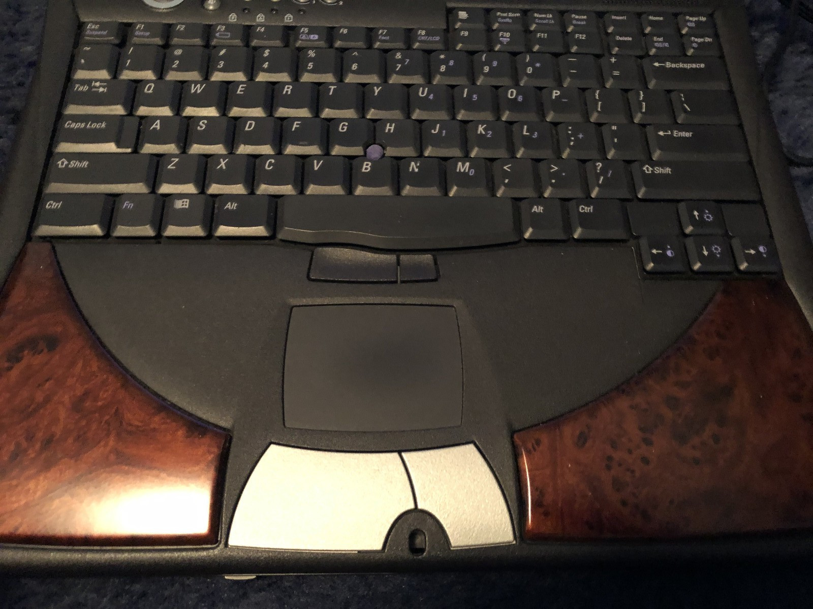 DELL INSPIREON 8200 VINTAGE LAPTOP