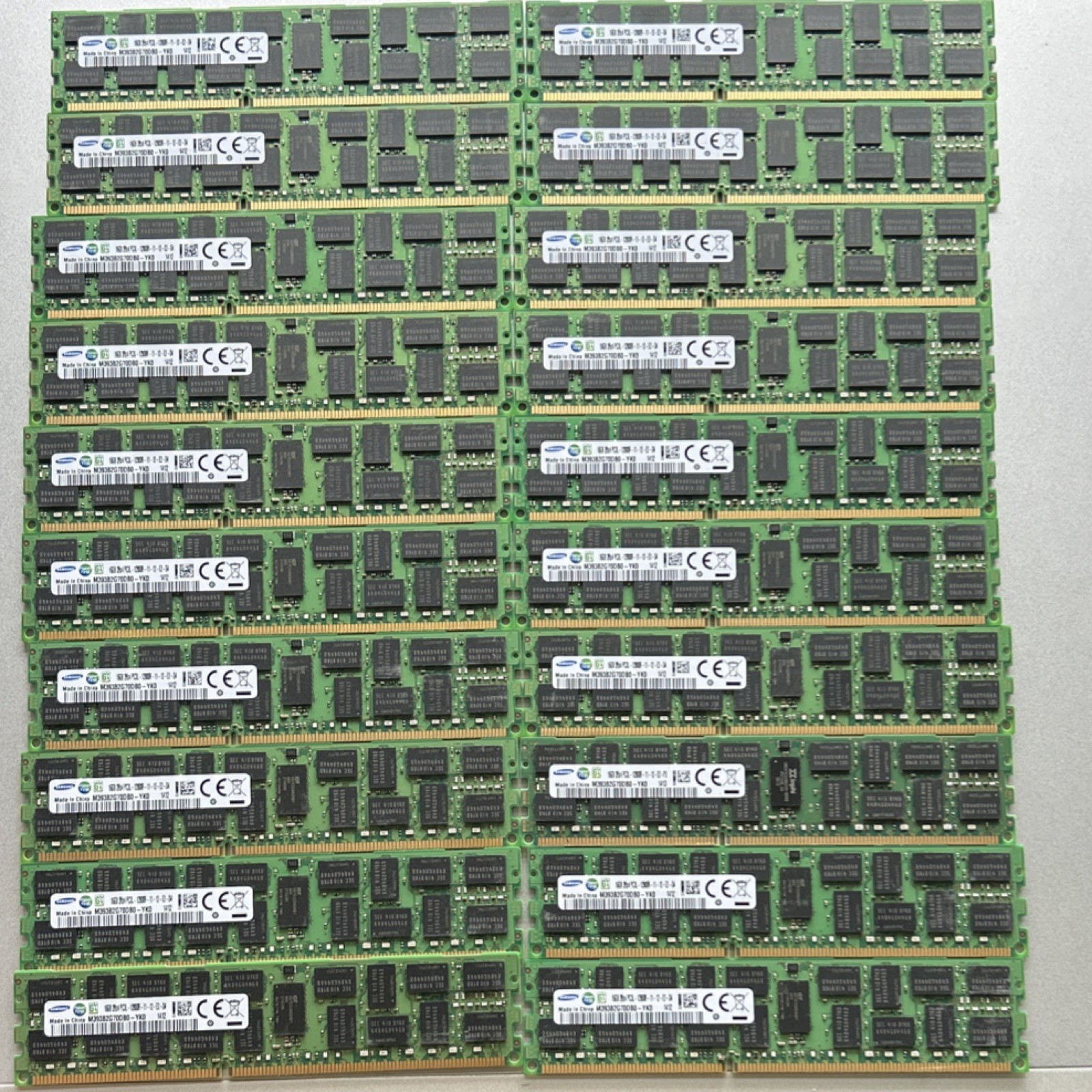 Samsung 16GB DDR3 PC3-12800R ECC Registered DIMM M393B2G70DB0-YK0