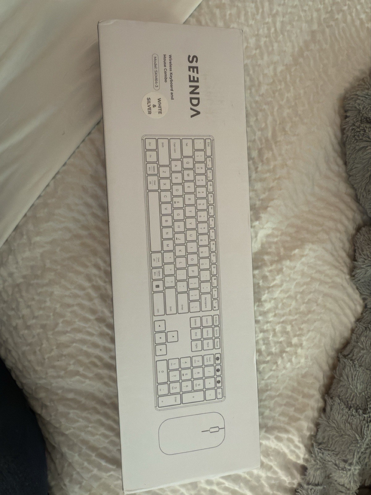 seenda Wireless Keyboard and Mouse, USB & Type C 2-in 1 Receiver  Full Size Whit