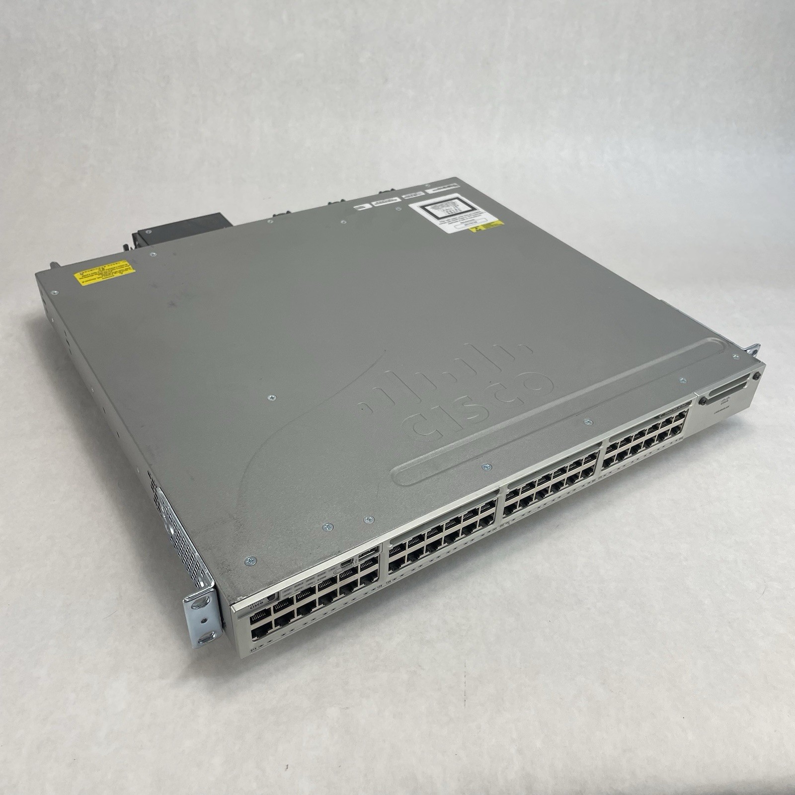 Cisco WS-C3850-48F-S 3850 1x PSU 48 1GE RJ-45 PoE Ports V07 Tested and Reset
