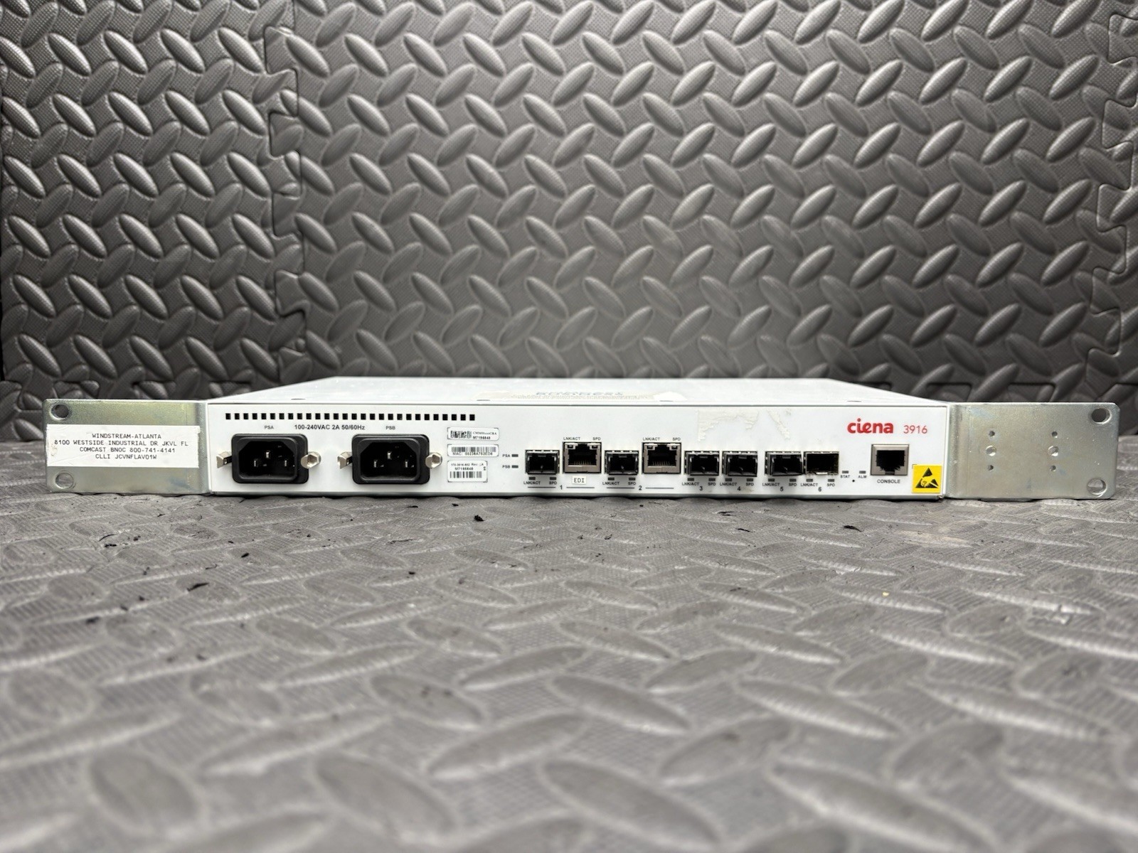 CIENA 3916 SERVICE DELIVERY SWITCH 170-3916-902 W/RACK EARS
