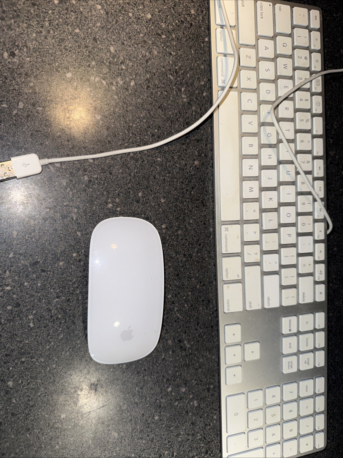 Apple Model Number A1243 Wired Keyboard